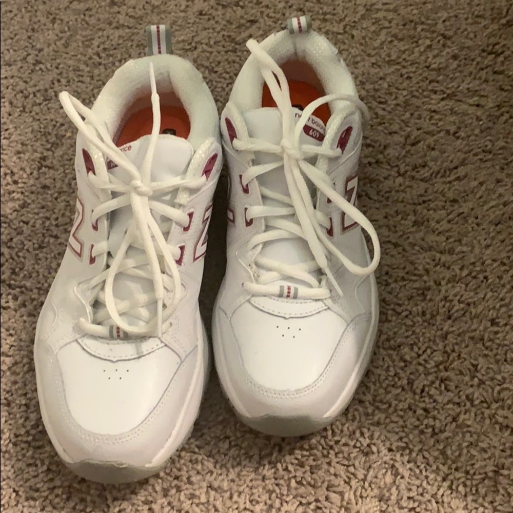 Women’s new balance size 9